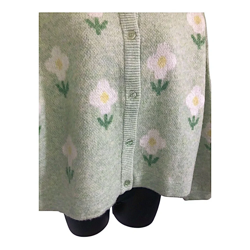 Jessica Simpson‎ mint green white yellow flower chunky cardigan size medium new